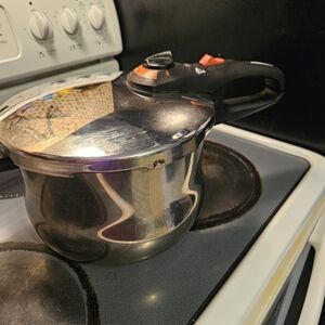 Pressure Cooker